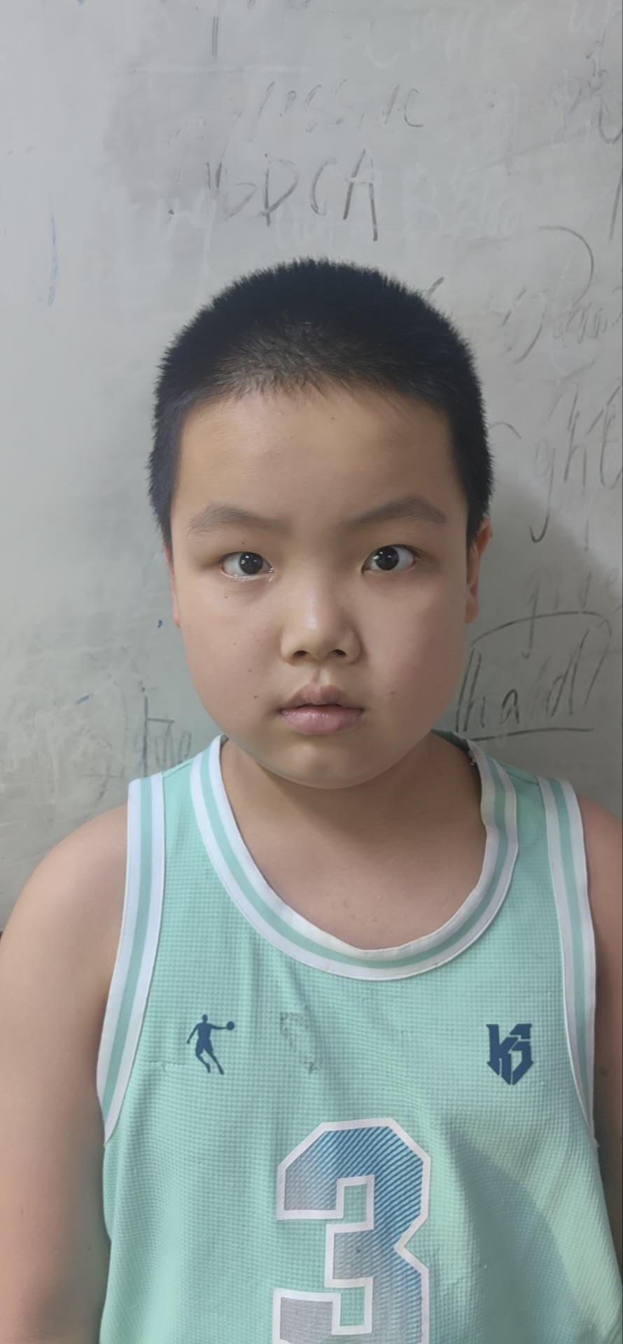 陈骁扬
