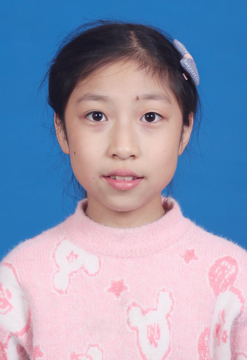 龙雨佳